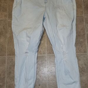 Light Wash Distressed Jeans